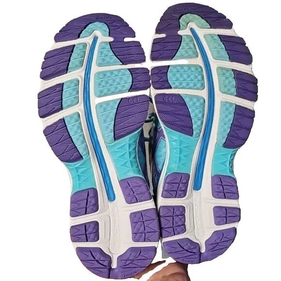 Excellent Condition ASICS GEL Nimbus 18 Womens 7 US 38 Medium Running Shoes Blue - Picture 5 of 12